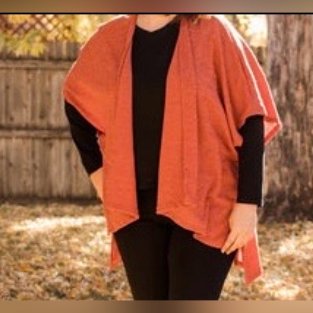 White Birch Gold Glittery Women's Open Cardigan Poncho Size Large - Picture 5 of 6